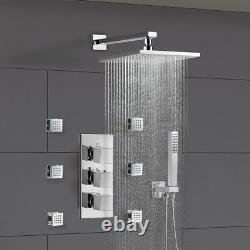 Robinet mitigeur thermostatique carré dissimulé pour douche à trois voies avec douchette et jet d'eau corporelle.