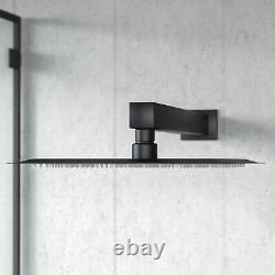 Tête de douche carrée noire mate avec valve mélangeuse thermostatique dissimulée et douchette Temel.